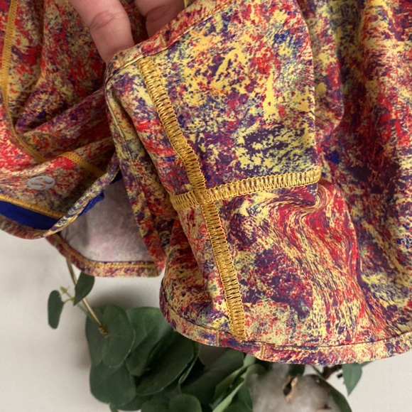 Lululemon Hotty Hot Short Seawheeze 2019 Size 4 shorts 2.5” regular - Picture 6 of 10